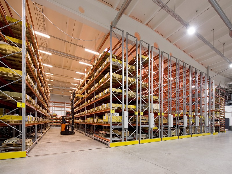 什么是可移動式貨架？這類貨架優(yōu)勢有哪些?